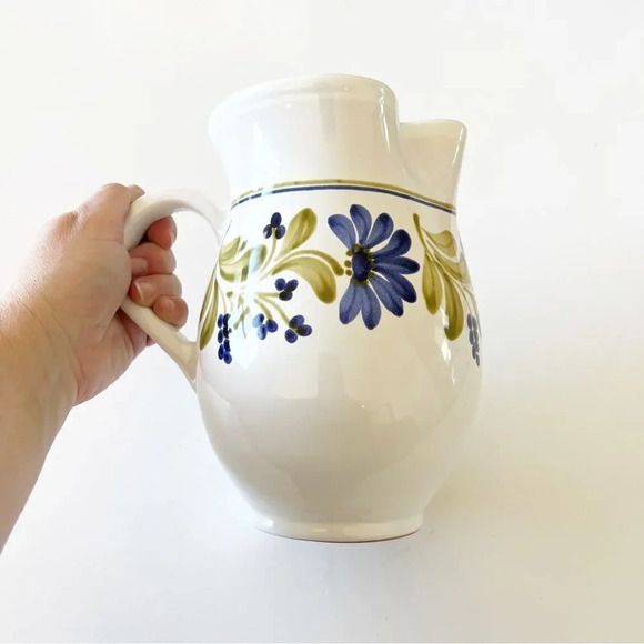 Williams Sonoma Grande Cuisine Blue Floral Pitcher Hungary Hand Painted Bent Lip - Picture 10 of 10